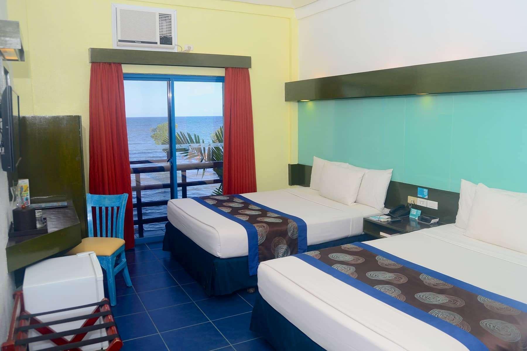 Microtel By Wyndham Puerto Princesa Exterior foto